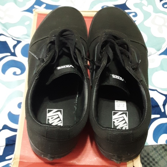 Shoes - Picture 3 of 4